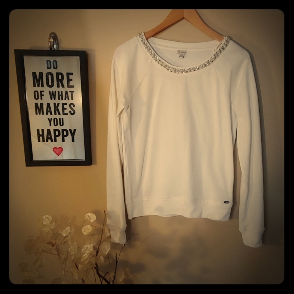 ⛱3/$20 Guess Sweater Collar Embellishments